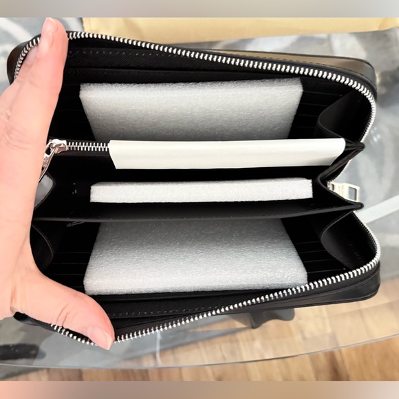 Source Unknown Black and Gray Monogram Clutch BNIB - Picture 4 of 9